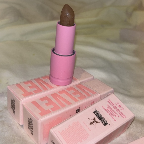 NIB Jeffree Star "Chocolate Fondue" Velvet Trap Lipstick-Discontinued - Picture 3 of 6